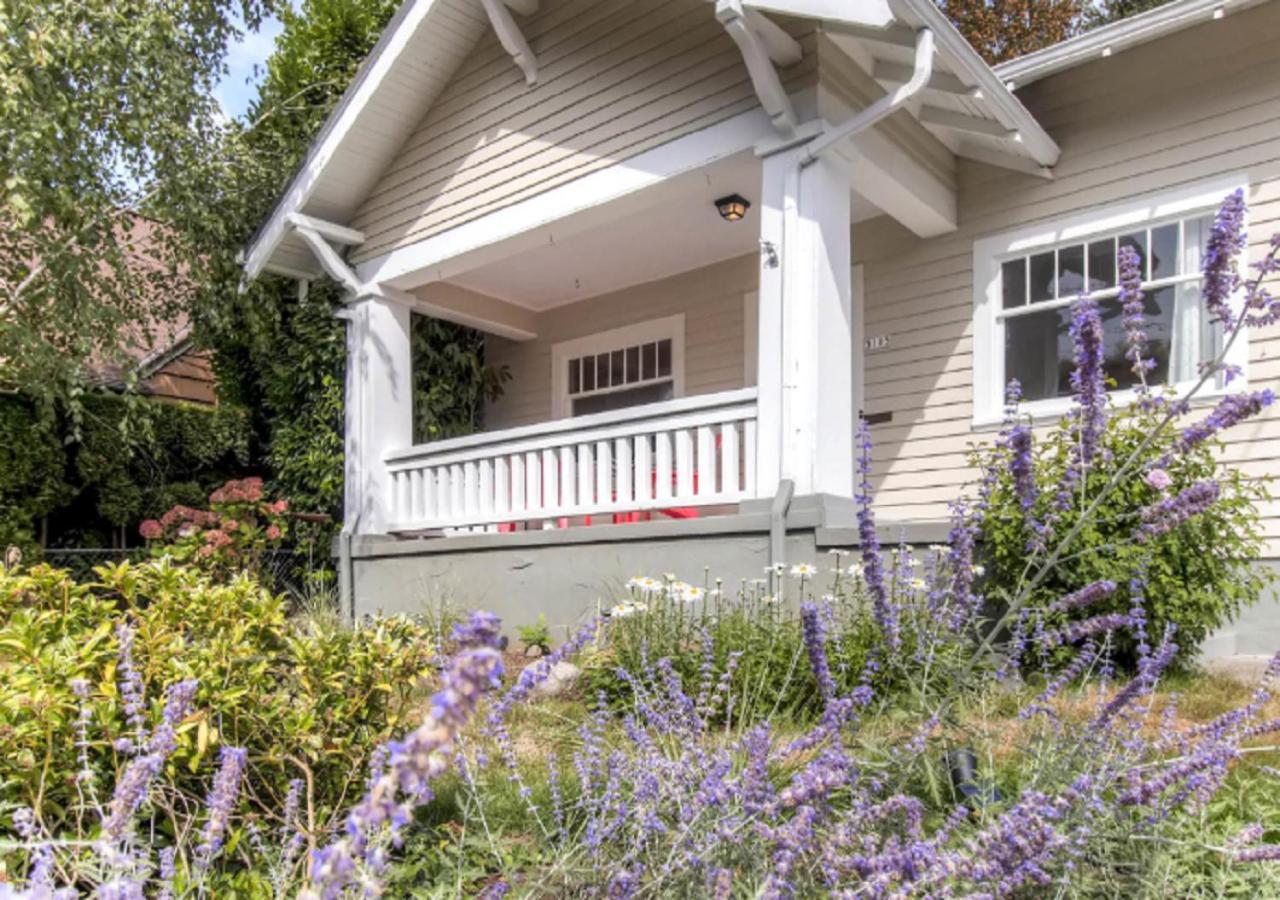 Holiday home 30 Day+ Craftsman; Stroll 2 Food & Downtown! *